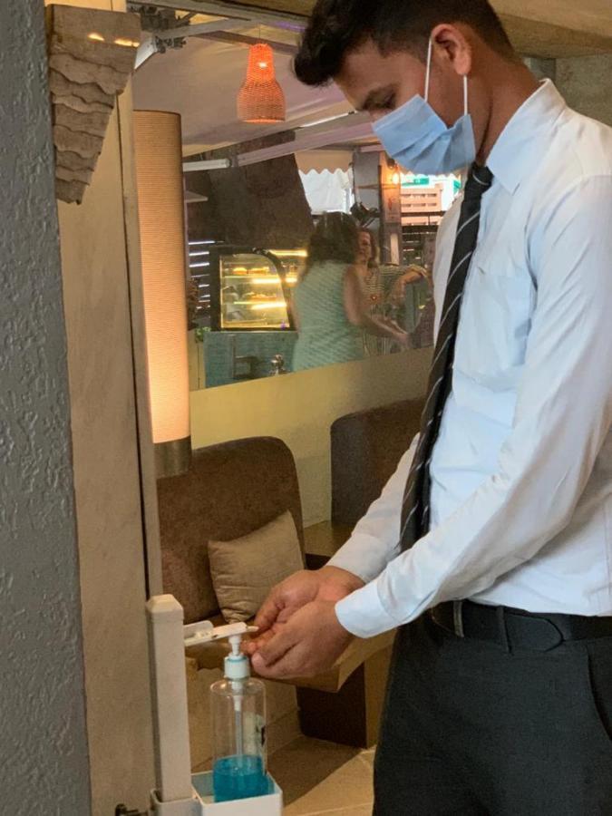 โรงแรม เลอ สุตรา มุมไบ ภายนอก รูปภาพ